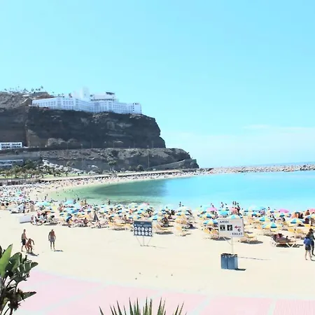 Sandra Amadores Puerto Rico (Gran Canaria)